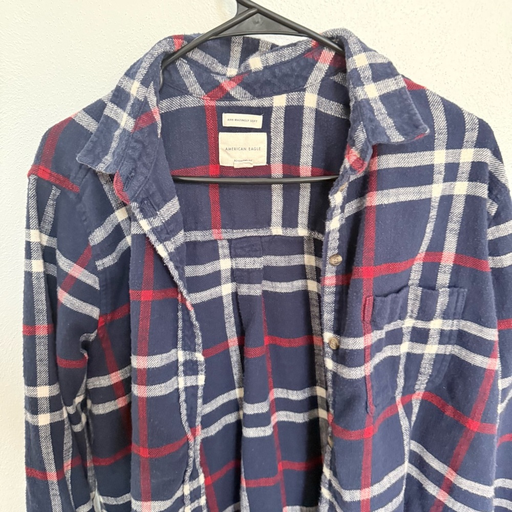 American Eagle Boyfriend Fit Navy Plaid Button Down Shirt - Picture 3 of 7